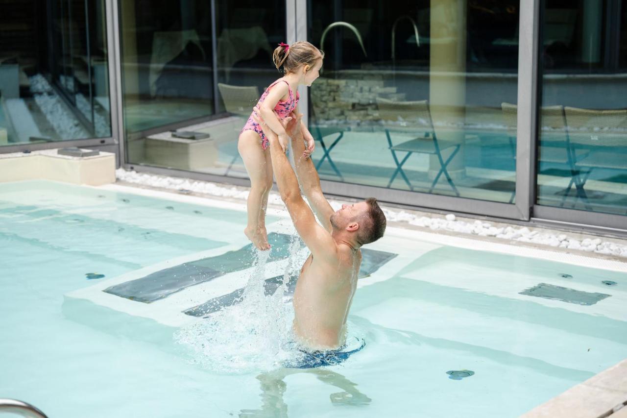 Alpholiday Dolomiti Wellness & Family Hotel ديمارو المظهر الخارجي الصورة