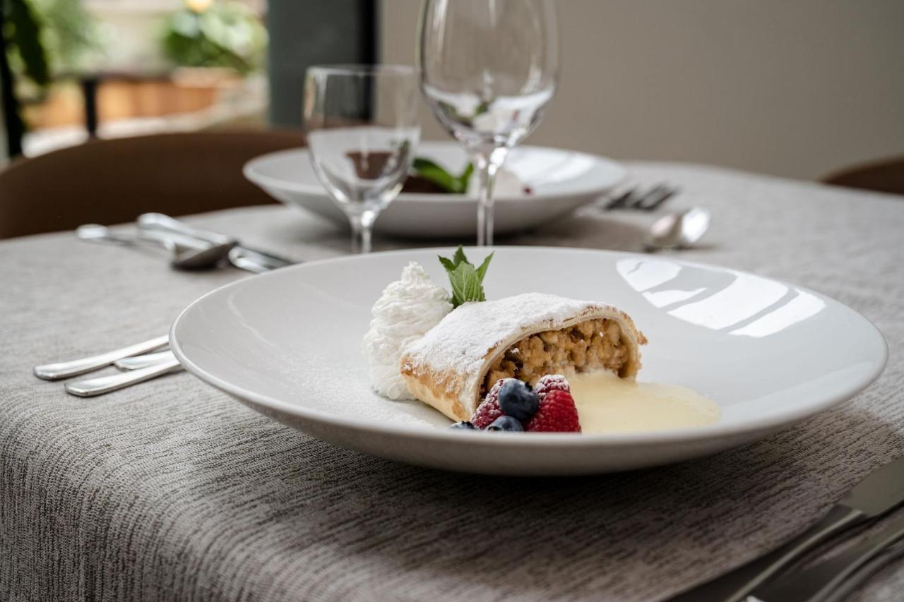 Alpholiday Dolomiti Wellness & Family Hotel ديمارو المظهر الخارجي الصورة
