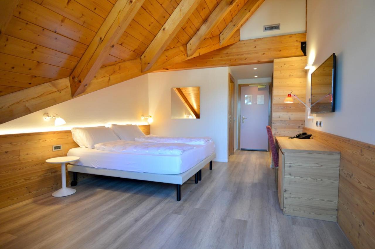 Alpholiday Dolomiti Wellness & Family Hotel ديمارو الغرفة الصورة