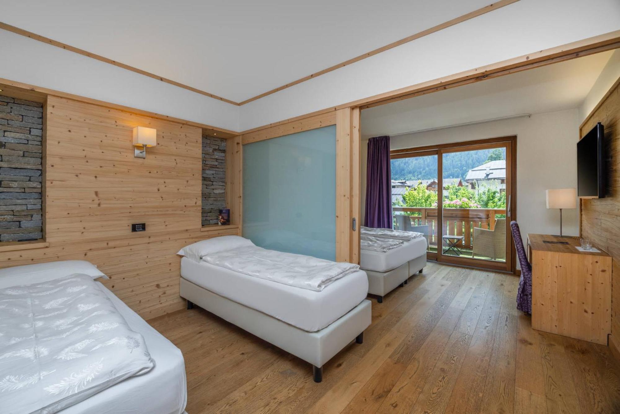 Alpholiday Dolomiti Wellness & Family Hotel ديمارو الغرفة الصورة