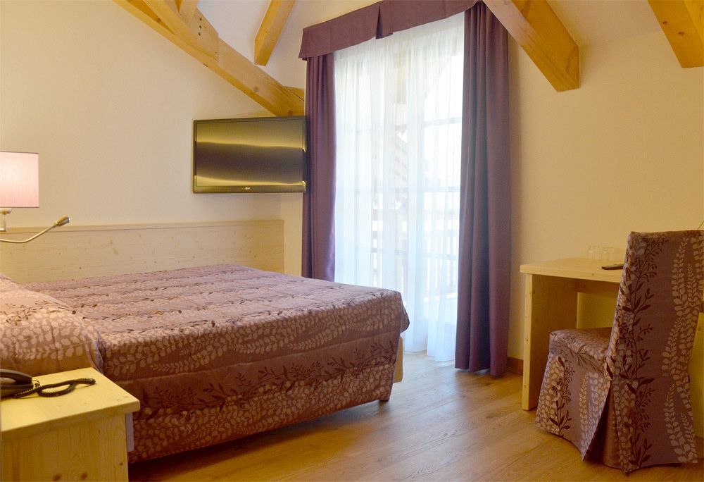Alpholiday Dolomiti Wellness & Family Hotel ديمارو المظهر الخارجي الصورة