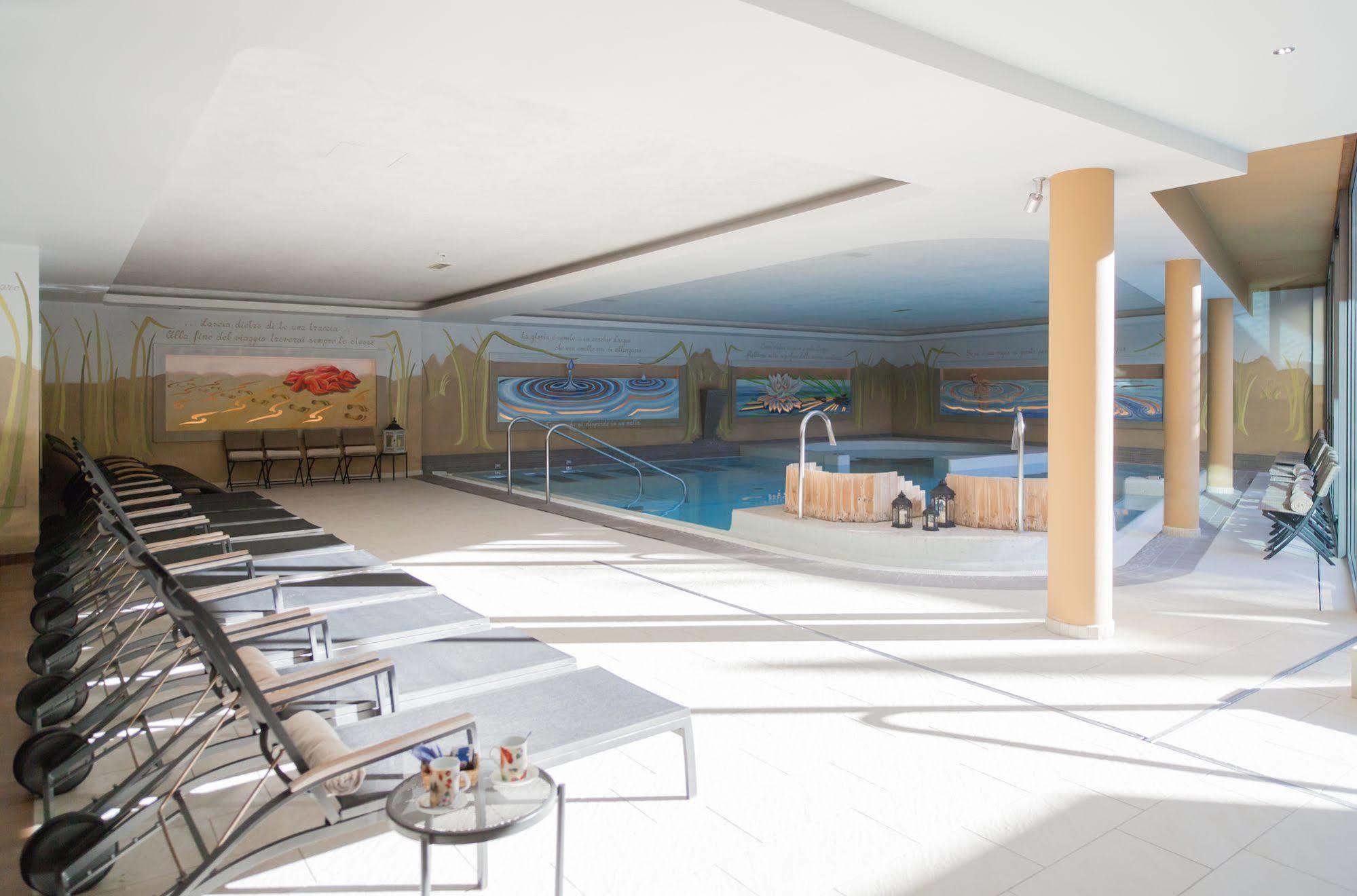 Alpholiday Dolomiti Wellness & Family Hotel ديمارو المظهر الخارجي الصورة